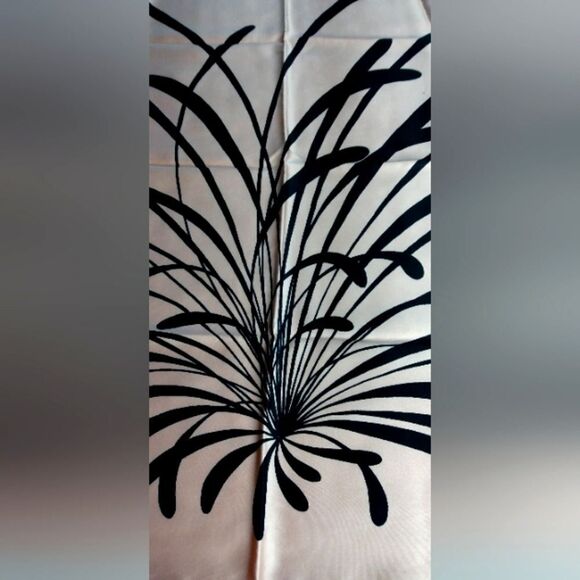 Vintage Tomy 💯 Silk Scarf - Picture 7 of 10